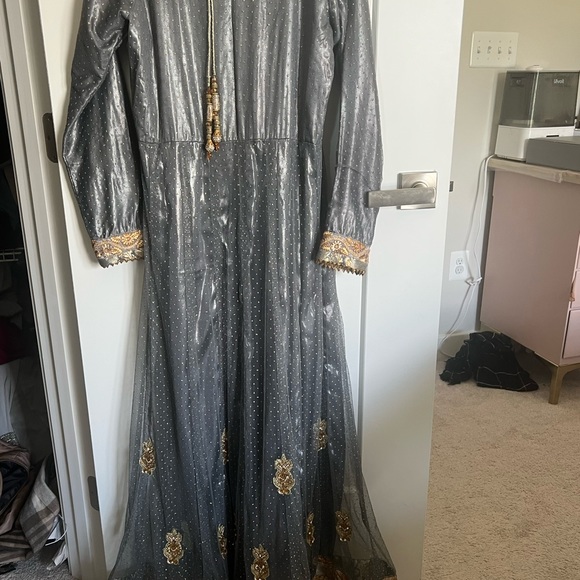 3 piece Anarkali gray and gold dress with kiran and banarsi work - Picture 3 of 7